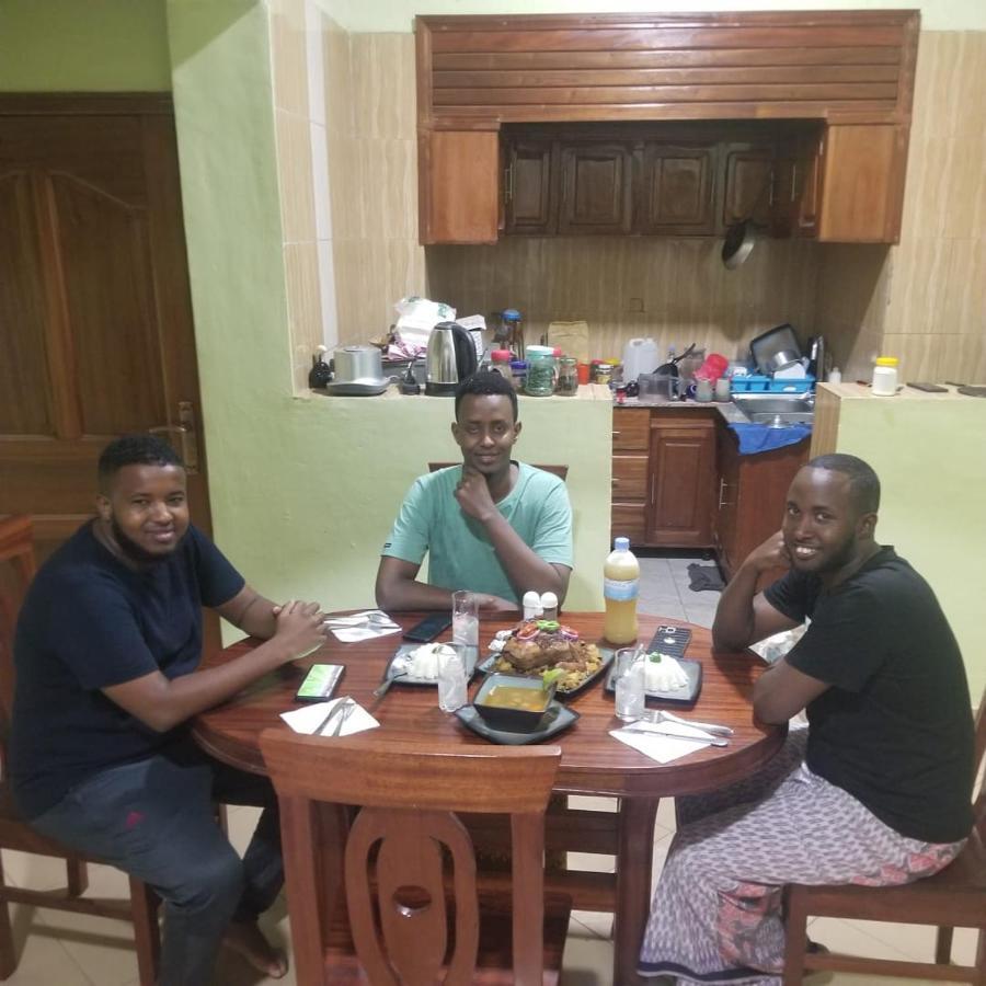 Da Vinci House Bed and Breakfast Kigali Exteriör bild